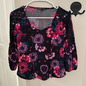 Floral blouse - 3/4 sleeve